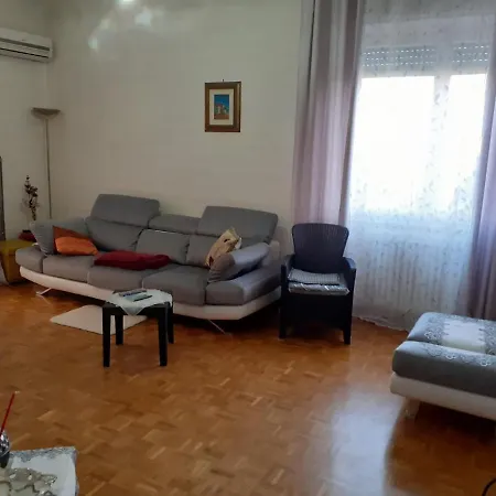Ruska منزل للإقامة